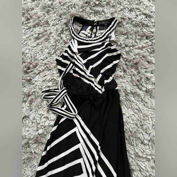 NWT BCBGMaxAzria “Karsen” Black & White Geometric Halter Maxi Dress – Size XXS - Picture 5 of 11